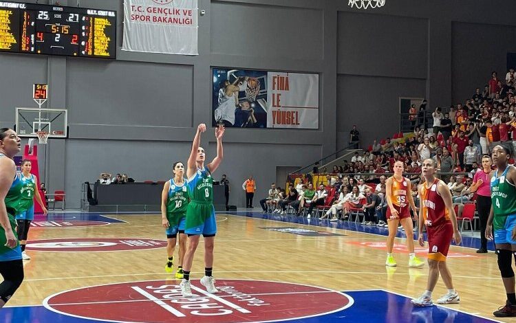 İzmit’in Perileri deplasmanda Galatasaray’ı mağlup etti İzmit’in Perileri deplasmanda Galatasaray’ı mağlup etti