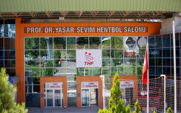 THF’den Türk hentbolunun iki ismine vefa THF’den Türk hentbolunun iki ismine vefa