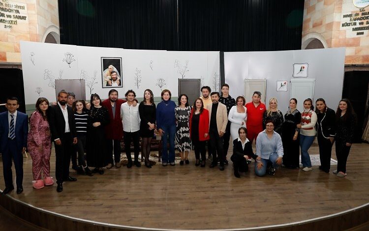 Nevşehir Belediye Şehir Tiyatrosu’ndan kahkaha tufanı