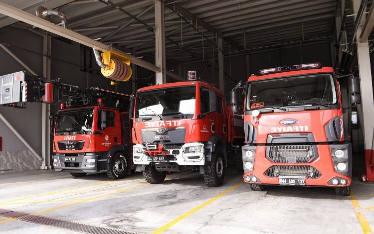 Malatya İtfaiyesi olası afetlere karşı eğitimi bırakmıyor