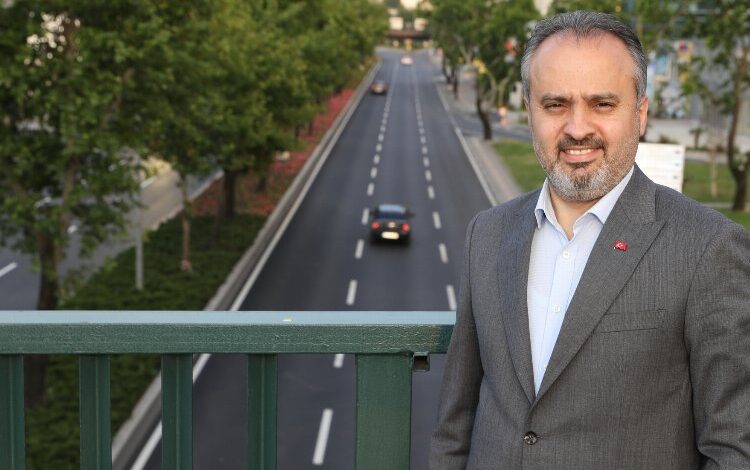 Bursa Ankara yolunda gece mesaisi Bursa Ankara yolunda gece mesaisi