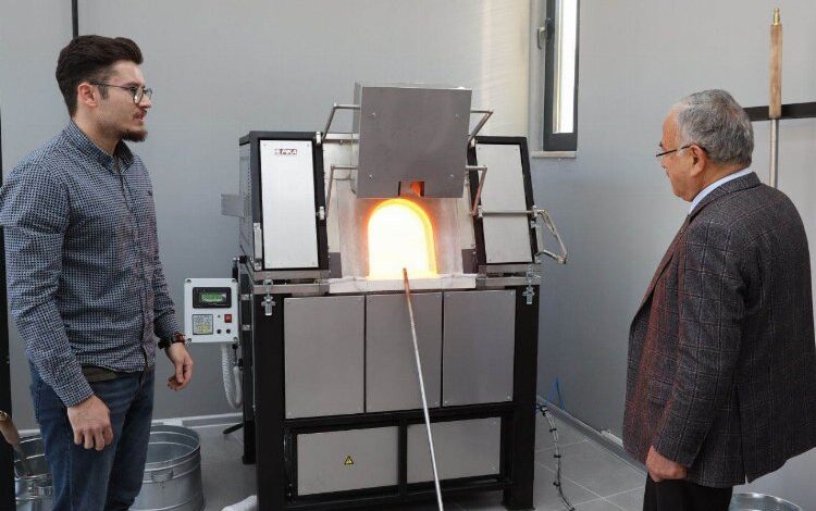 Camın serüveni bu atölyede öğretilecek Camın serüveni bu atölyede öğretilecek