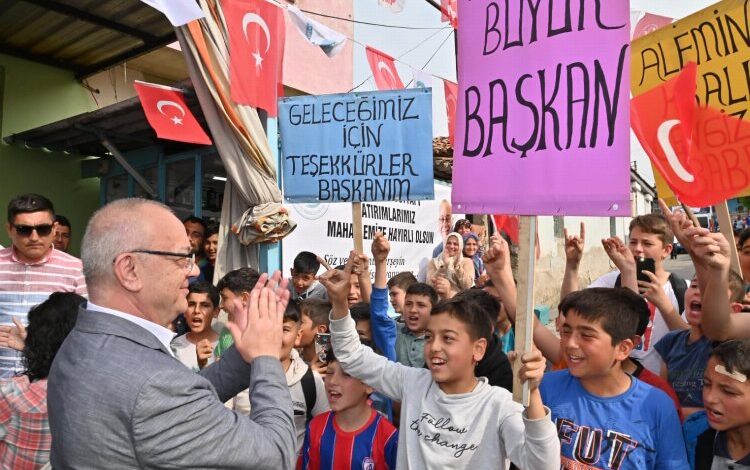 Manisa’da miting havasında karşılama