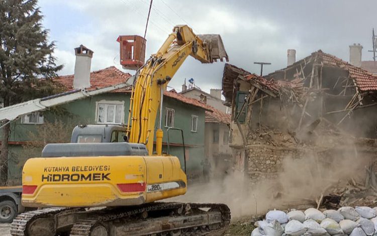 Kütahya’da mail-i inhidam yıkımı yapıldı