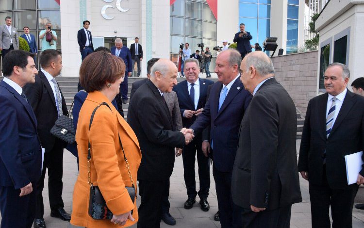Muharrem İnce Bahçeli ile görüştü Muharrem İnce Bahçeli ile görüştü