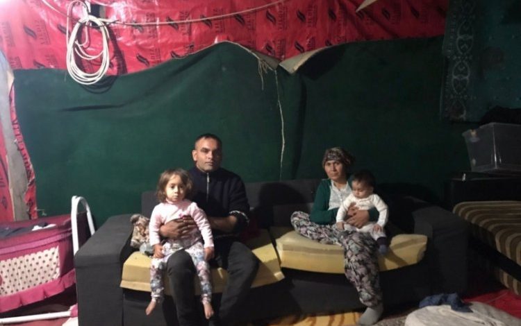 Bursa’da 4 yıldır çadırda kalan ailenin tek isteği kiralık ev Bursa’da 4 yıldır çadırda kalan ailenin tek isteği kiralık ev