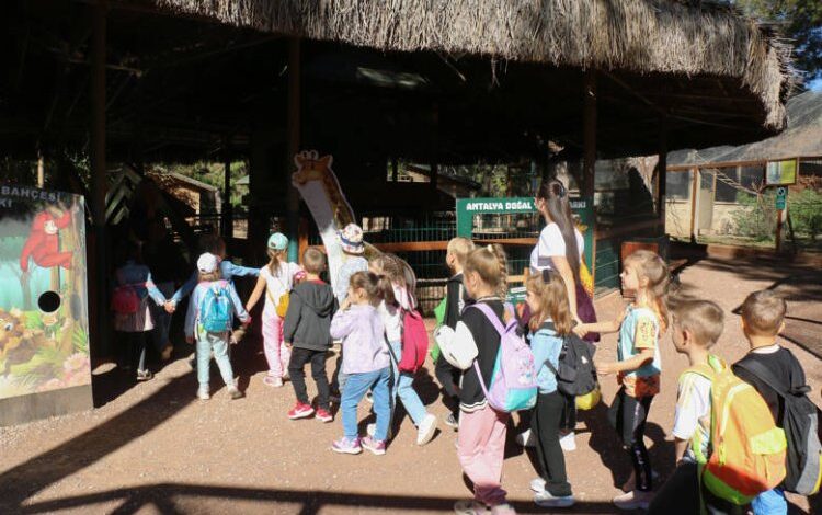 Doğal Yaşam Parkı’na ziyaretçi akını Doğal Yaşam Parkı’na ziyaretçi akını