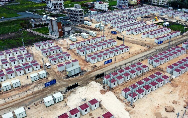 Hatay’ın Bursa mahallesinde yaşam başlıyor Hatay’ın Bursa mahallesinde yaşam başlıyor