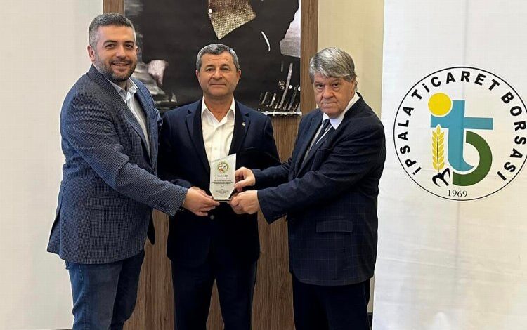 TYBB Edirne Şubesi’nden Necmi Sezer’e teşekkür TYBB Edirne Şubesi’nden Necmi Sezer’e teşekkür