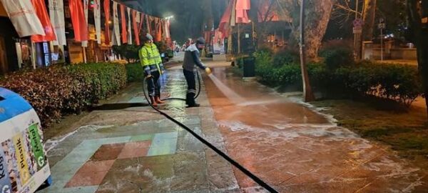 Kocaeli İzmit’te dezenfekte çalışmalarına devam