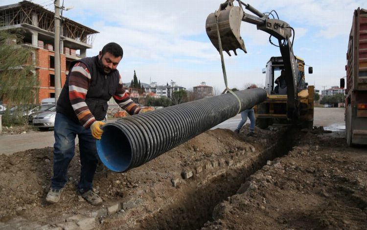 Balıkesir Edremit’te altyapı çalışmaları devam ediyor Balıkesir Edremit’te altyapı çalışmaları devam ediyor