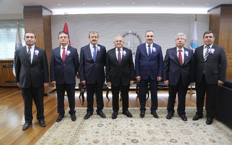 Kayseri’de Başkan Büyükkılıç’a ‘Vergi Haftası’ ziyareti Kayseri’de Başkan Büyükkılıç’a ‘Vergi Haftası’ ziyareti