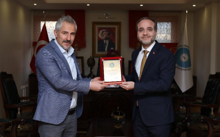 NÖHÜ’de Fen Bilimleri ve Sosyal Bilimler Enstitülerinde görev değişimi NÖHÜ’de Fen Bilimleri ve Sosyal Bilimler Enstitülerinde görev değişimi