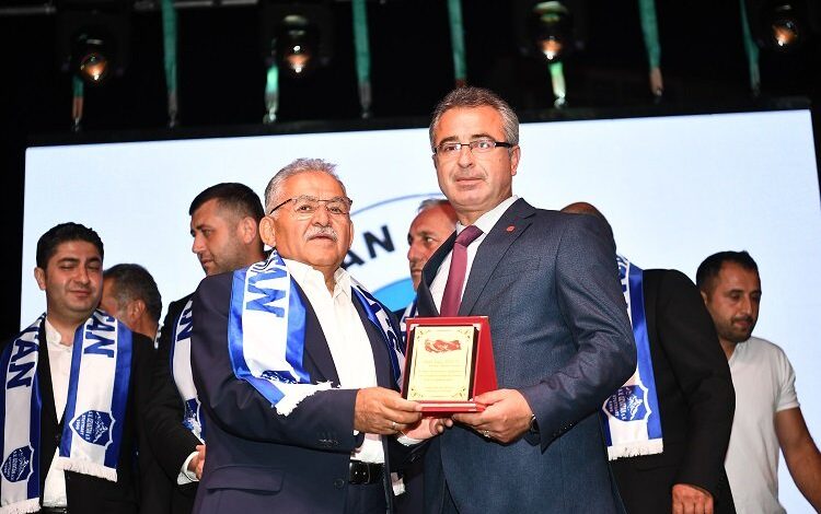 Memduh Büyükkılıç’tan Özvatan’a doğal gaz müjdesi