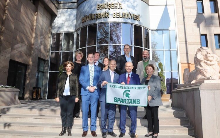 “Eskişehir ile Lansing” kardeşliği sağlam temeller üzerine kuruluyor “Eskişehir ile Lansing” kardeşliği sağlam temeller üzerine kuruluyor