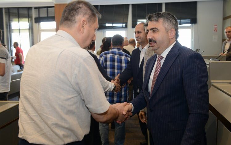 Bursa Yıldırım’da belediye personeli erken bayramlaştı Bursa Yıldırım’da belediye personeli erken bayramlaştı