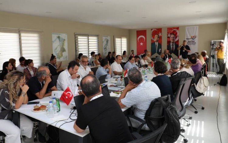 Afet şehri Hatay bilime sarıldı Afet şehri Hatay bilime sarıldı