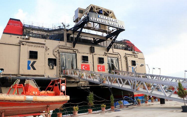 Rauf Bey Lifeship gemisi, İskenderunlular için lise oldu Rauf Bey Lifeship gemisi, İskenderunlular için lise oldu