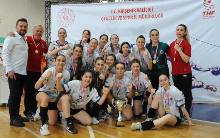 Genç kızlarda Türkiye şampiyonu Bursa oldu