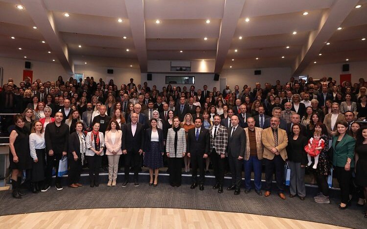 DEÜ’DE doçentlik heyecanı DEÜ’DE doçentlik heyecanı