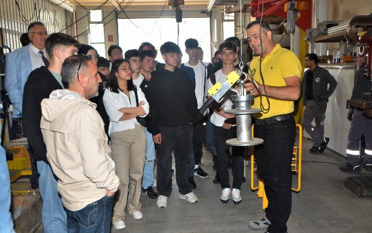 KSO’dan Başöğretmen MTAL öğrencilerine anlamlı gezi KSO’dan Başöğretmen MTAL öğrencilerine anlamlı gezi