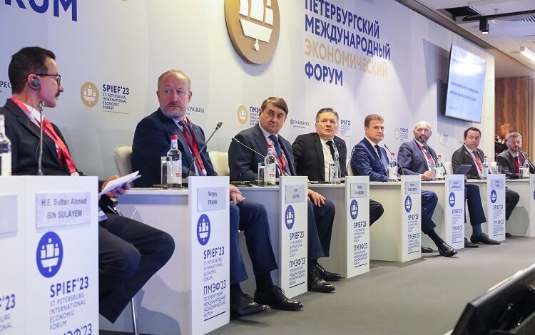 St. Petersburg Uluslararası Ekonomi Forumu başladı St. Petersburg Uluslararası Ekonomi Forumu başladı