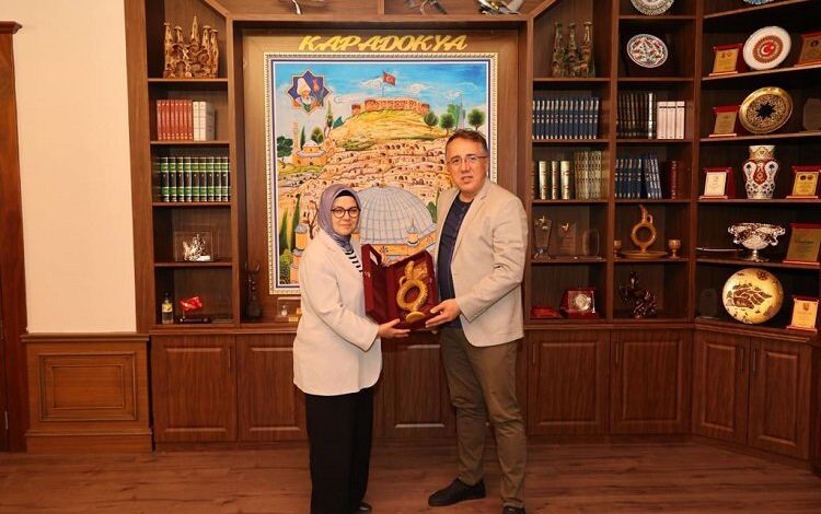 AK Parti vekilinden Mehmet Savran’a ziyaret