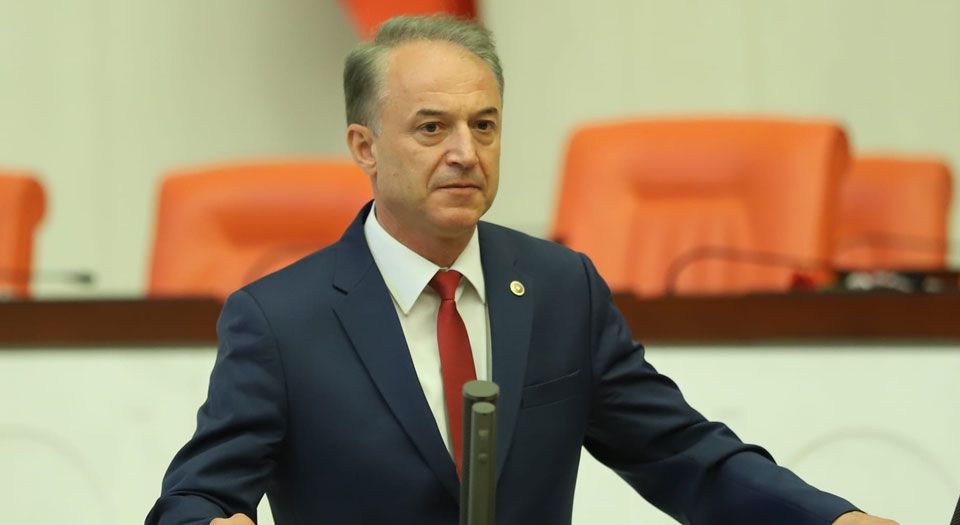 CHP’li Özkan: “Sağlık Bakanı kongrelere dur demeliydi!”