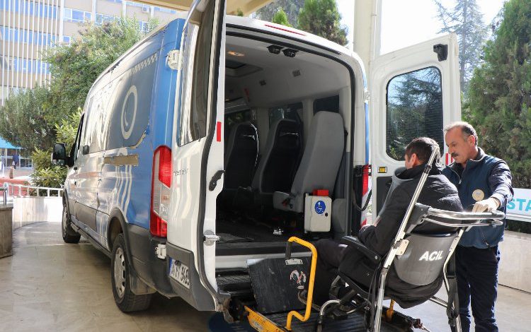 Kocaeli’nde ”Engelsiz Taksi” ile 6 bin 982 ulaşım hizmeti Kocaeli’nde ”Engelsiz Taksi” ile 6 bin 982 ulaşım hizmeti