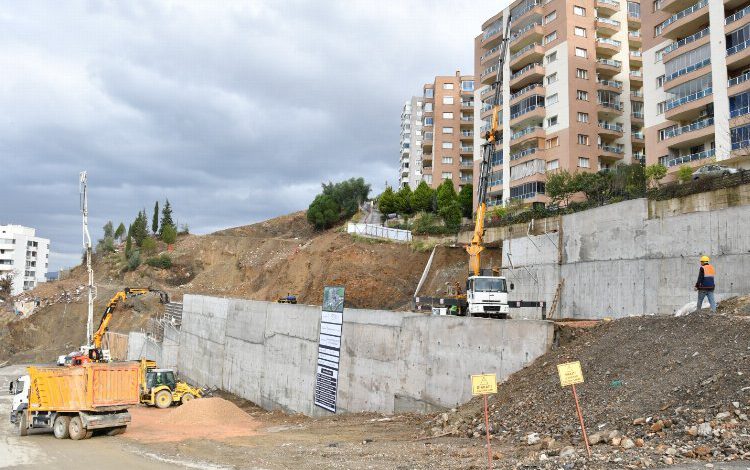 İzmir Narlıdere’de kentsel dönüşüm başladı İzmir Narlıdere’de kentsel dönüşüm başladı
