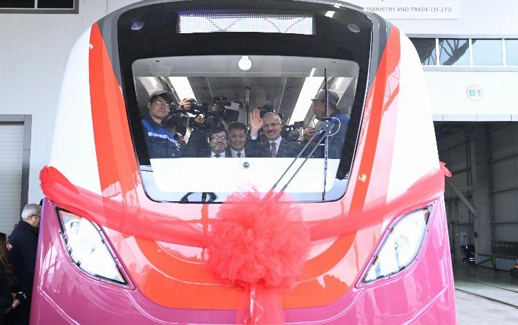 Arnavutköy-Havalimanı metro hattı yarın açılıyor