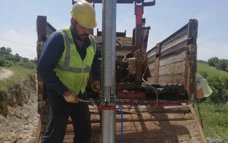 Manisa Sarıgöl’de yeni sondaj kuyusu faaliyette Manisa Sarıgöl’de yeni sondaj kuyusu faaliyette