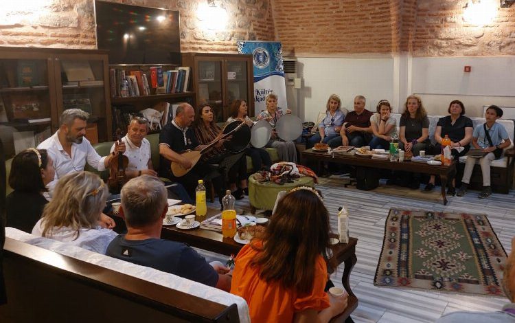 Bursa’da 4 ülkeye Türk kültürleri tanıtıldı