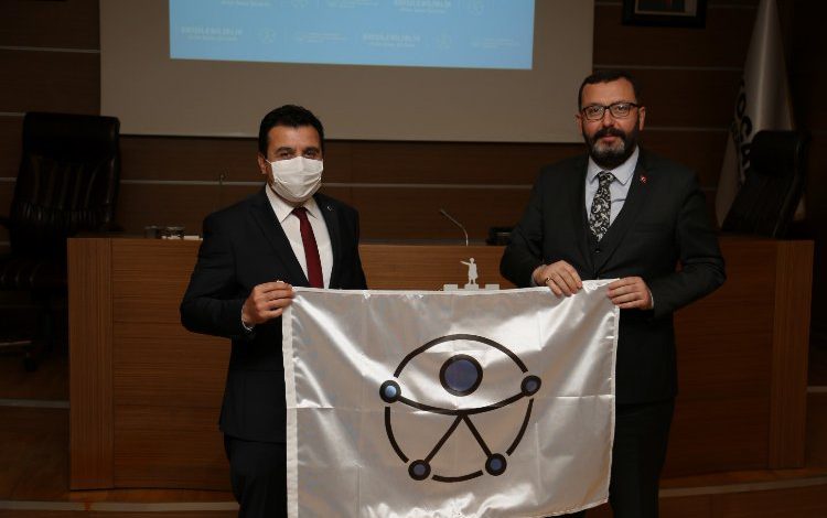 Kocaeli Büyükşehir, erişilebilirlik sertifikası aldı Kocaeli Büyükşehir, erişilebilirlik sertifikası aldı