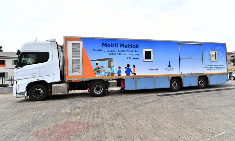 İzmir Büyükşehir’in mobil mutfağı Muğla’da