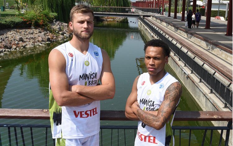 Potanın Tarzanları beyaz formasını tanıttı