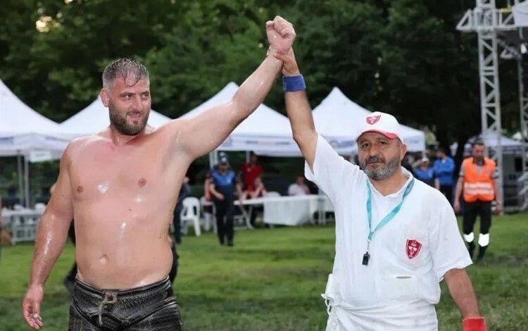 Hünkar Çayırı’nın pehlivanı belli oldu Hünkar Çayırı’nın pehlivanı belli oldu