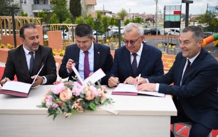 Gündüz Yaşam Merkezi’ne devir protokolü