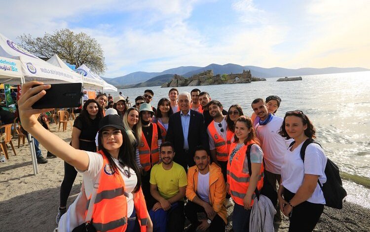 Muğla Büyükşehir’den üniversite öğrencilerine destek