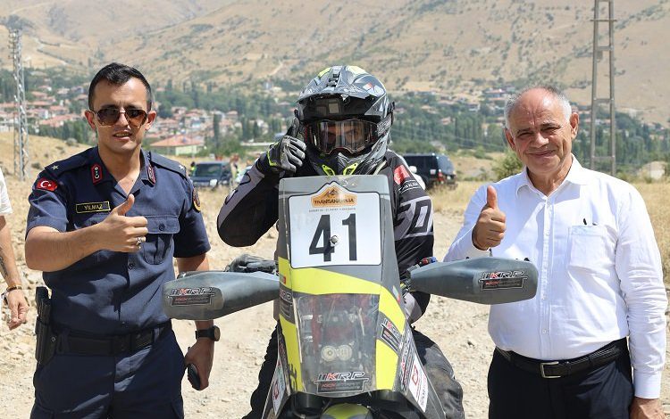 Transanatolia Rally Raid’in Yahyalı etabı yapıldı Transanatolia Rally Raid’in Yahyalı etabı yapıldı
