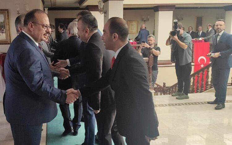 Bursa Valisi protokol ile bayramlaştı Bursa Valisi protokol ile bayramlaştı