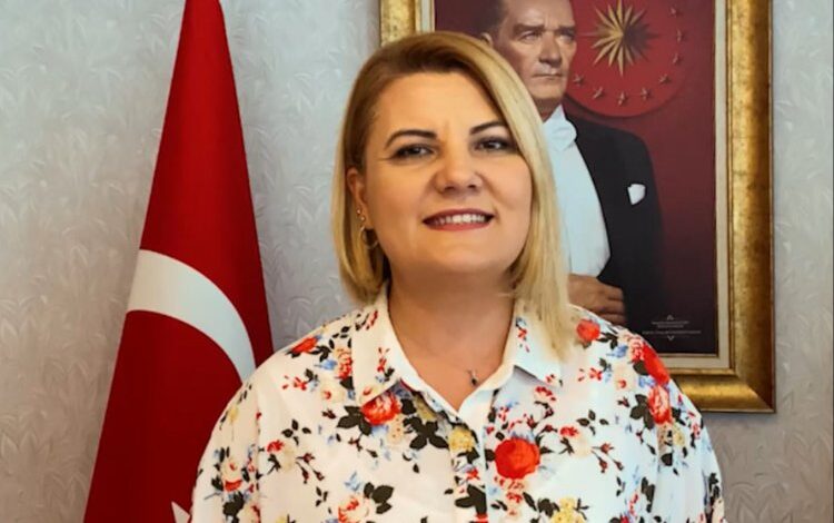 İzmit’te 102’nci yıl coşkusu