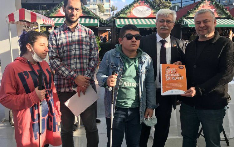 Bursa Nilüfer’de Braille alfabeli farkındalık Bursa Nilüfer’de Braille alfabeli farkındalık