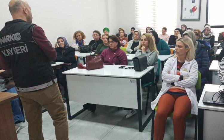 KAYMEK’ten ‘narko rehber’ eğitimi