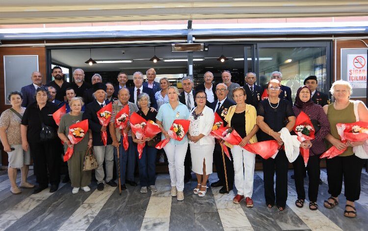 Güzelbahçe’de gaziler Kuş Cenneti’ne uğurlandı Güzelbahçe’de gaziler Kuş Cenneti’ne uğurlandı