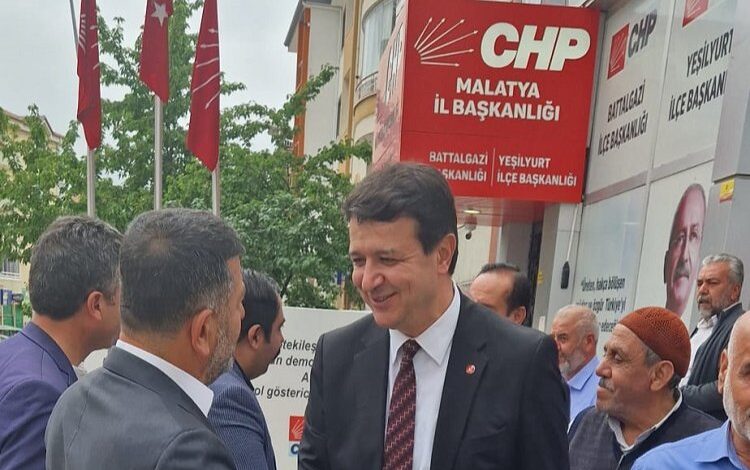 Mahmut Arıkan’ın ilk ziyareti deprem bölgesine