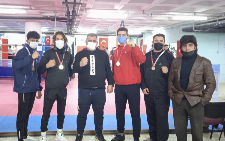 Didim’in şampiyon boksörleri vize aldı