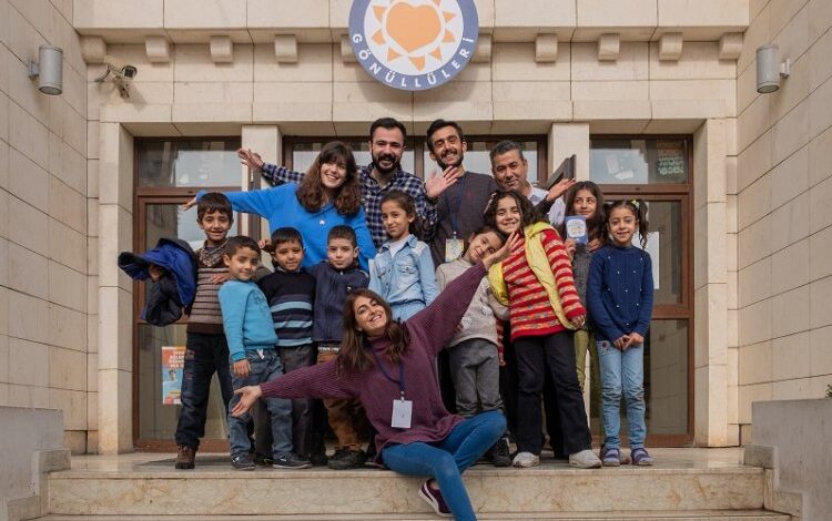 Oyuncu Akyürek’in sevenlerinden TEGV’li çocuklara destek Oyuncu Akyürek’in sevenlerinden TEGV’li çocuklara destek