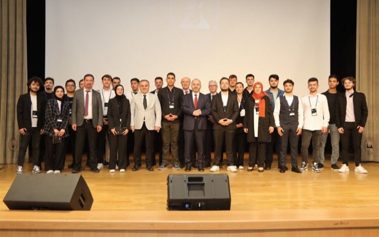 TUSAŞ Genel Müdür Yardımcısı Dr. Selman Nas ERÜ’de TUSAŞ Genel Müdür Yardımcısı Dr. Selman Nas ERÜ’de