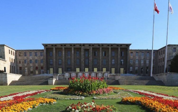 TBMM’nin çalışma süresi uzatıldı